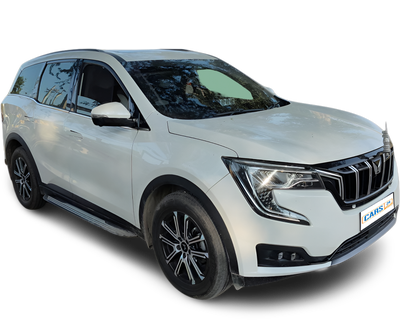 Mahindra XUV700-img